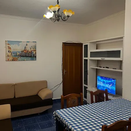 Apartment Cozy Little For Rent *